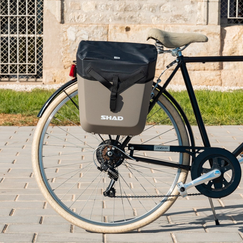 SHAD Daily Bike Box 20L Quick Release - Borsa Rigida Rimovibile Per Bicicletta Con Fissaggio KLICKfix Korbfix