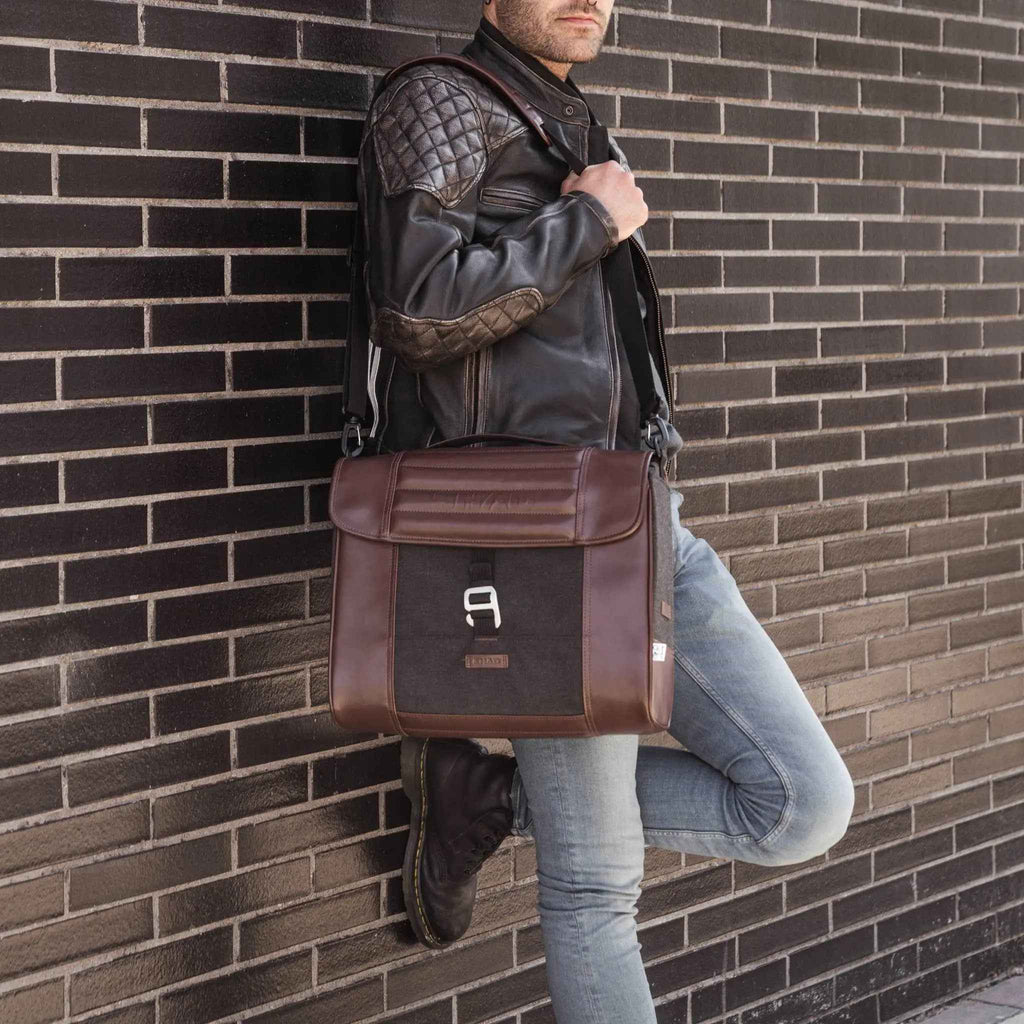 Maletin-bicicleta-Genuine-marron-bandolera-ambiente