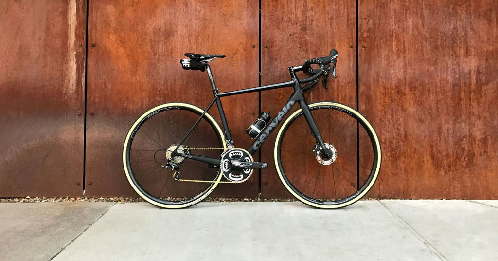 pintar una bicicleta de carbono